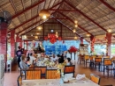 Không gian ẩm thực vừa dân dả vừa sang trọng.