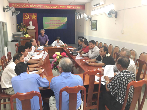 Quang cảnh cuộc họp