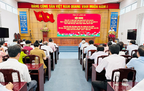 Quang cảnh hội nghị