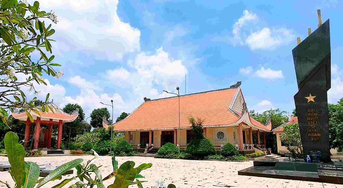 Khu tưởng niệm liệt sĩ Trung đoàn 207 hiện nay.